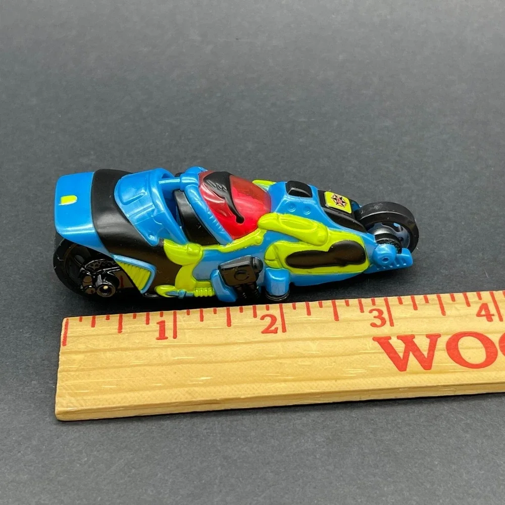 Hot Wheels Thunder Cycles Robo Maniax Blue Motorcycle Bike Vehicle Diecast 1/64